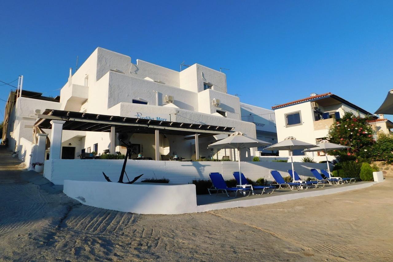 Perdika Mare Guesthouse Exterior photo